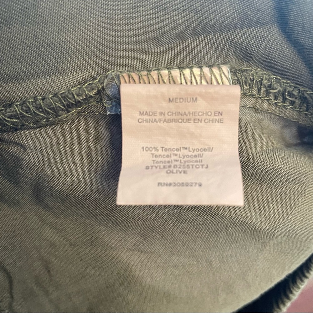Thread & Supply Army Green Cargo Shorts - Picture 4 of 5